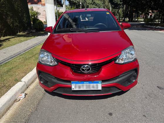 TOYOTA ETIOS 1.5 XS 16V FLEX 4P AUTOMÁTICO TOYOTA ETIOS 1.5 XS 16V FLEX 4P AUTOMÁTICO